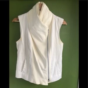 Vince S white linen leather zip vest